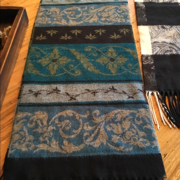 SOLD! 2 Beautiful Fraas Scarves made In Germany - Picture 2 of 6